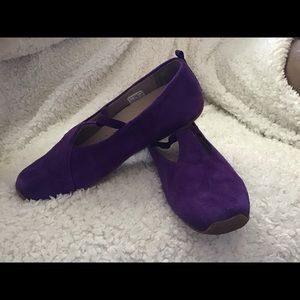 Hush puppies purple flats size 9